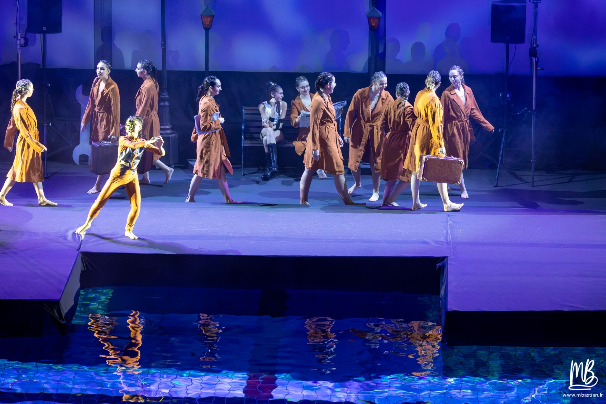 20251206 LA FABRIQUE A CONTES (BNS) MB 158